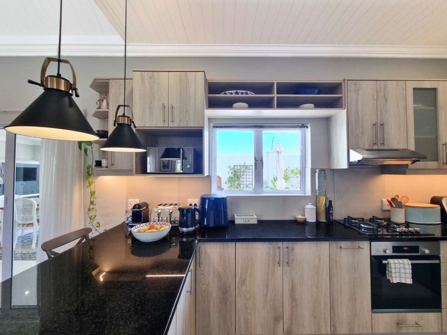 3 Bedroom Property for Sale in Westcliff Western Cape